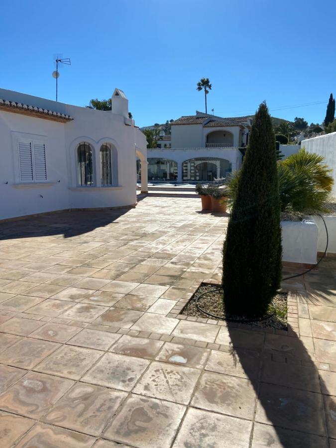 Entiere Piscine Et Cuisine D'ete A Pinosol Villa Jávea