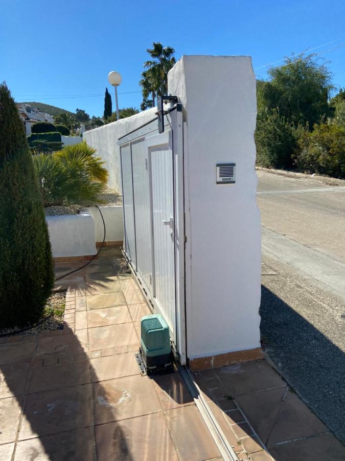 Entiere Piscine Et Cuisine D'ete A Pinosol Villa Javea
