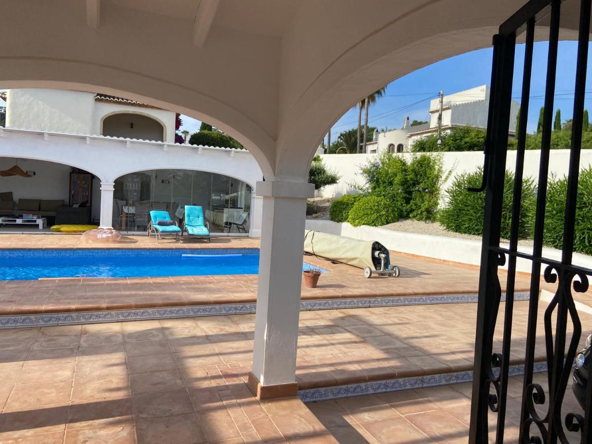 Entiere Piscine Et Cuisine D'ete A Pinosol Villa *