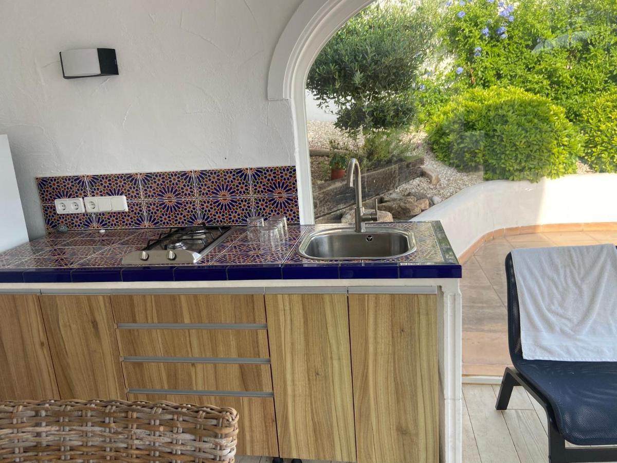Entiere Piscine Et Cuisine D'ete A Pinosol Villa