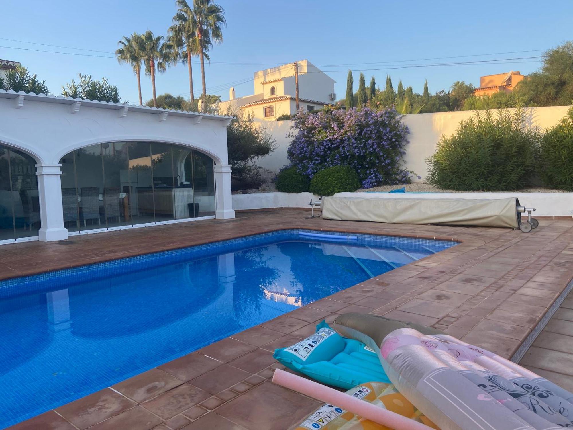 Entiere Piscine Et Cuisine D'ete A Pinosol Villa Javea