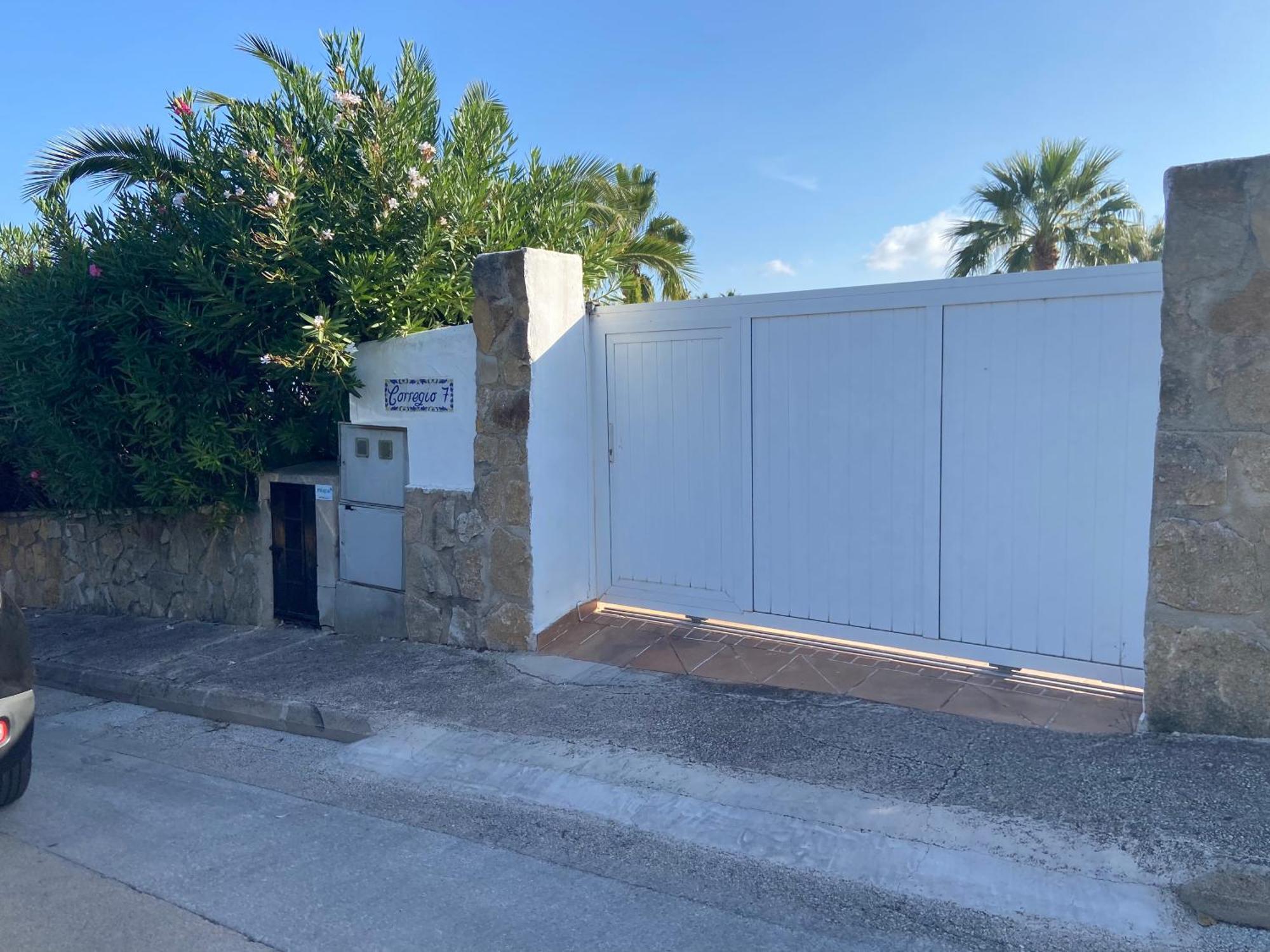 Entiere Piscine Et Cuisine D'ete A Pinosol Villa *
